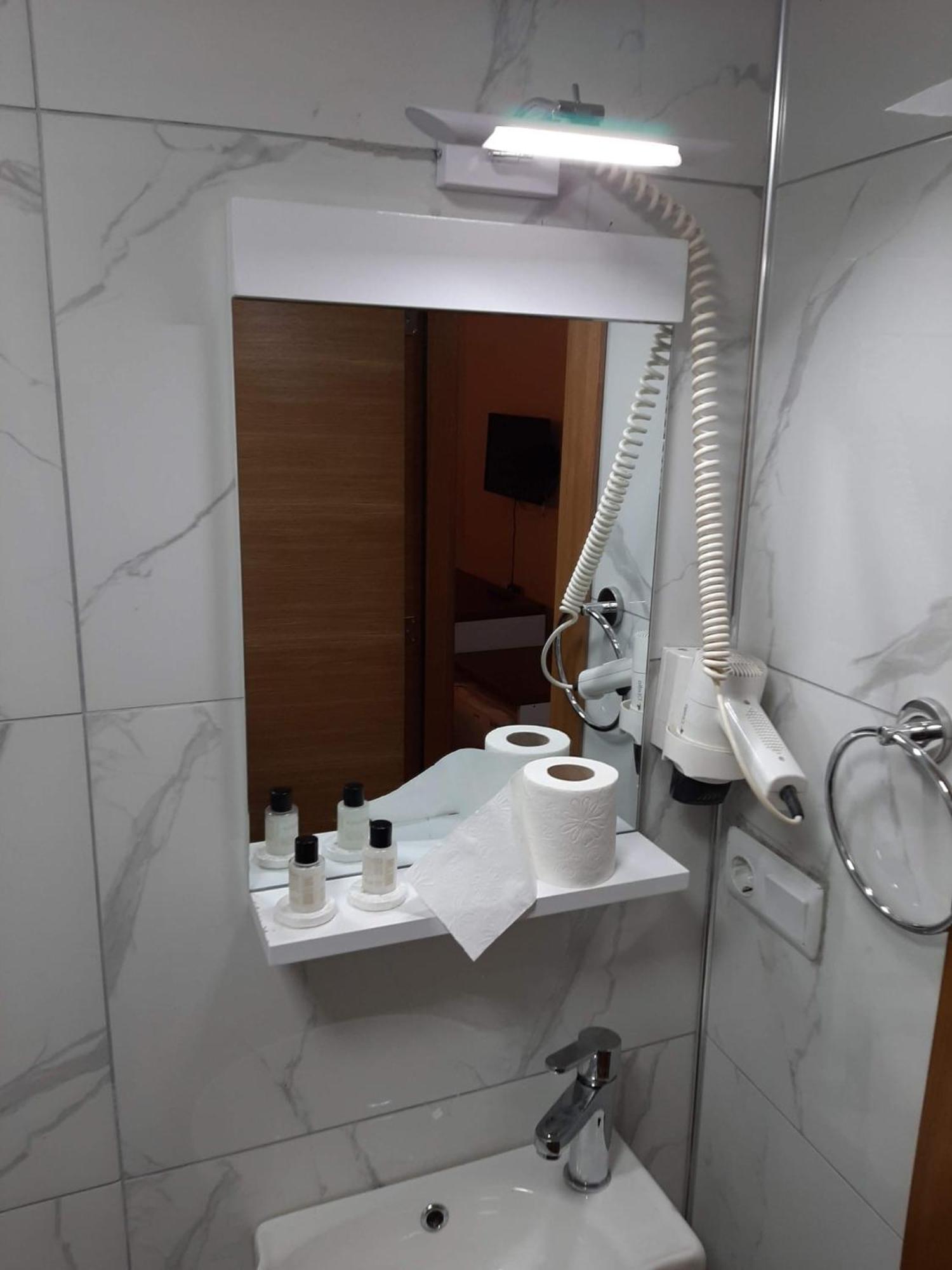Hotel Kafkasya Карс Экстерьер фото